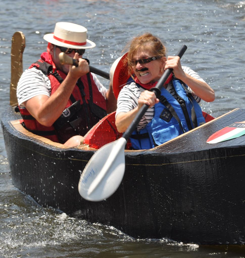 Robert Stiles Jr. and sister Barbara Aylward paddle to victory Sunday. (Credit: Grant Parpan)