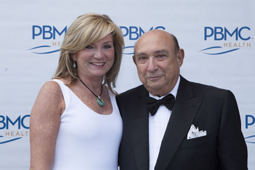 Community Honorees Peggy and Stan Zinberg. (Credit: Katharine Schroeder)