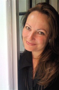 Anne-Julia-197x300