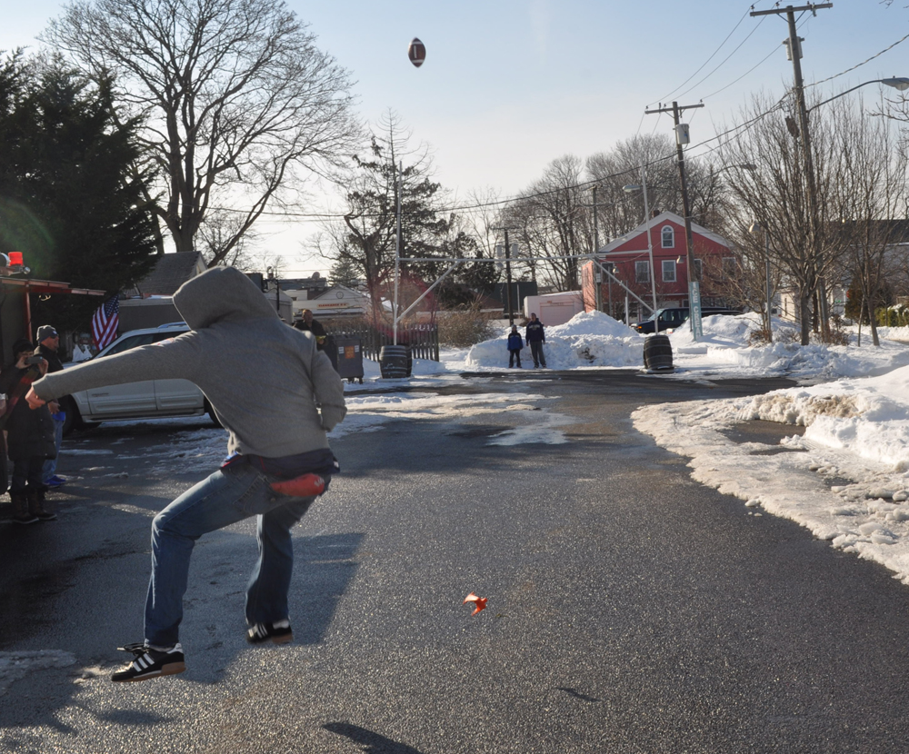 The final kick of the contest sailed wide left for Noah Thomas of Greenport.