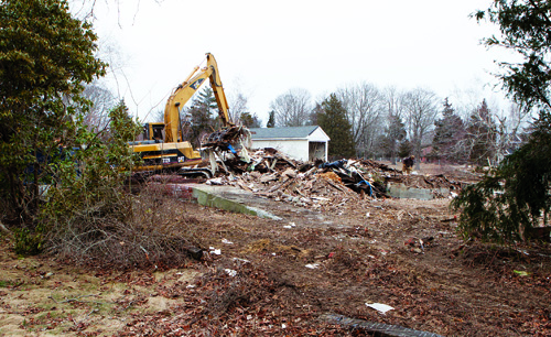 KATHARINE SCHROEDER PHOTO |The former General Wayne Inn in Southold may soon be the site of a park.