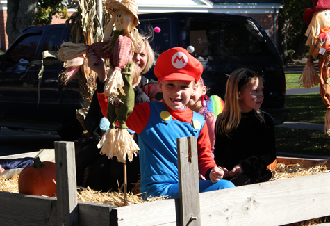 Town Board keeps candy throwing at parades in check. (File photo)