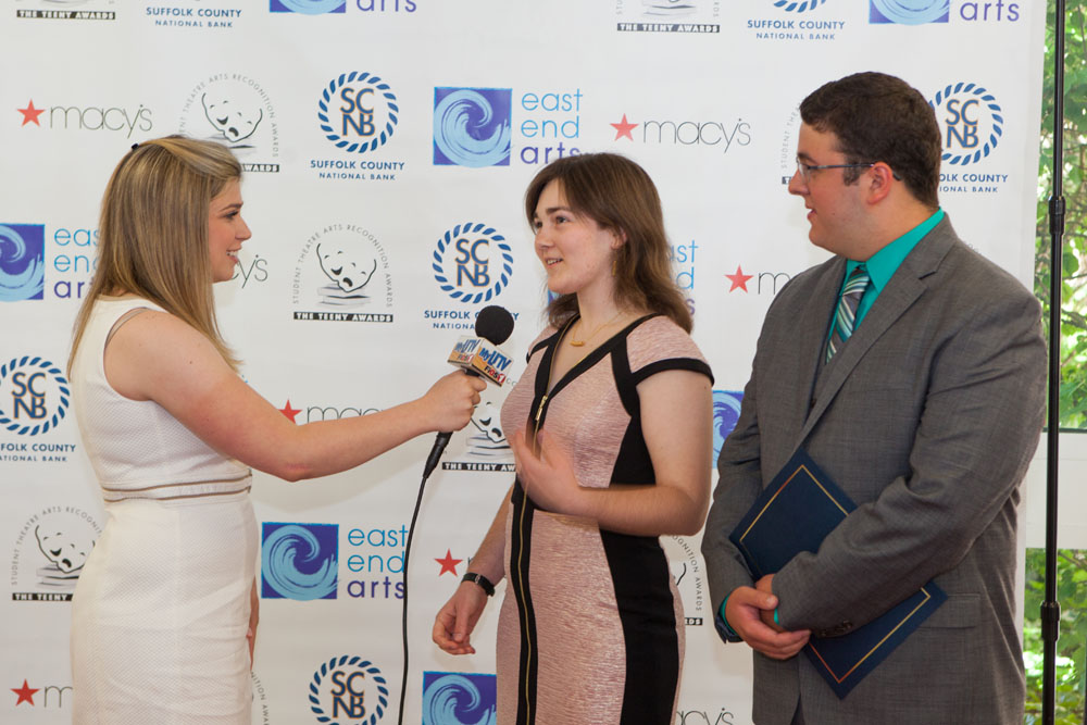 Students from Hampton Bays High School. (Credit: Katharine Schroeder)