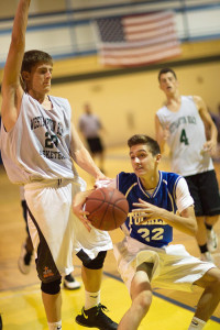 GARRET MEADE PHOTO | Mattituck's Gene Allen attacking the basket during the Brookhaven Summer League small schools final against Westhampton Beach.