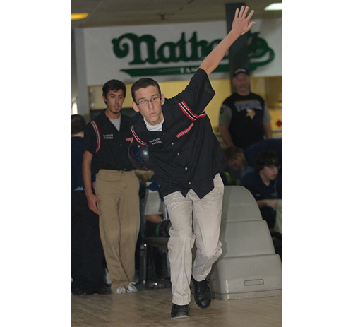 Southold bowler Ben Glew 112912