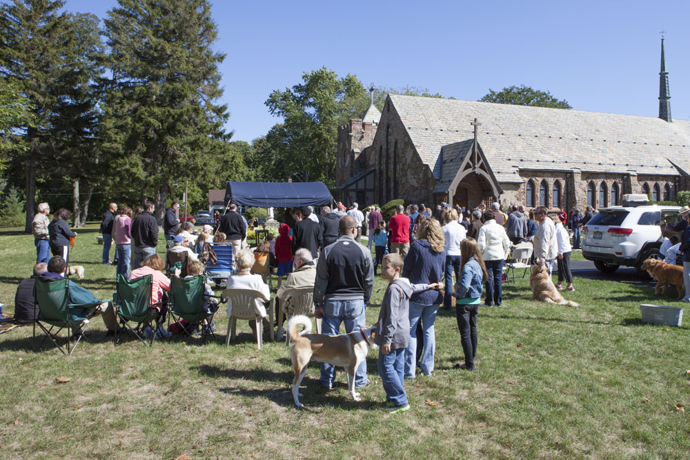 Crowds at the blessing.
