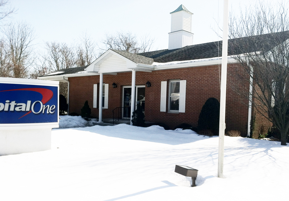 The building at 1491 Main Road used to house a North Fork Bank branch. (Credit: Michael White)