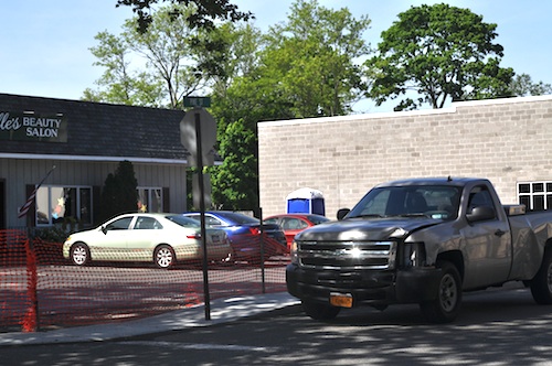 The town will soon be adding 'no stopping' signs near the intersection of Love Lane and Pike Street. (Credit: Cyndi Murray file photo)