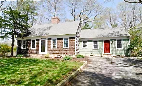 A house for sale in Cutchogue. (Credit: MLSLI)