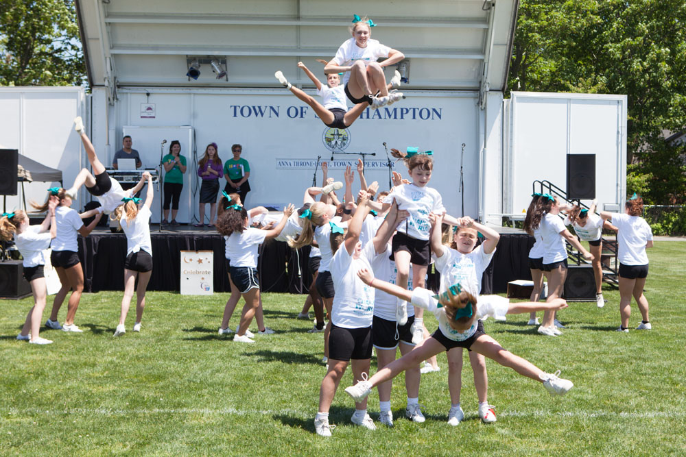 North Fork Cheer performs. (Credit: Katharine Schroeder)