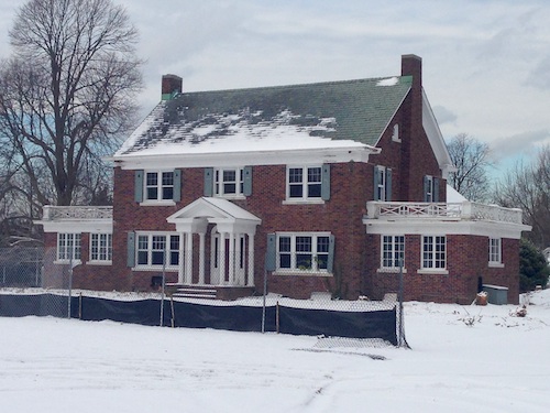 Lyndon Tuthill-Floyd Houston on Jackson Street in New Suffolk is slated to be demolished. (Cyndi Murray photo)